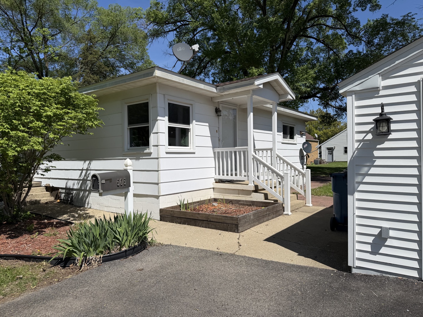 505 Day Street Marseilles, IL 61341 - Photo 2 of 23