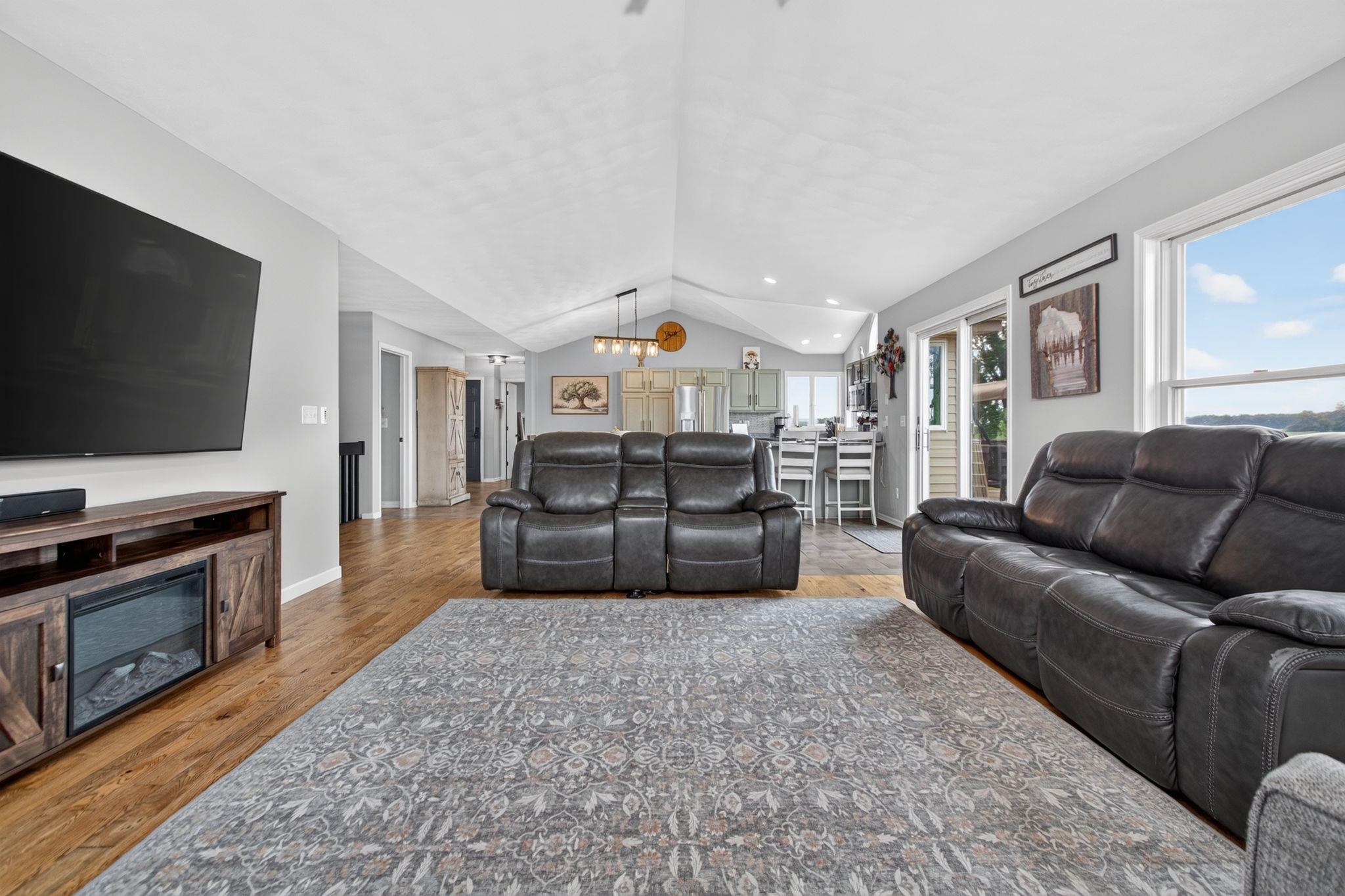 7265 County Rd D Omro, WI 54963 - Photo 12 of 69