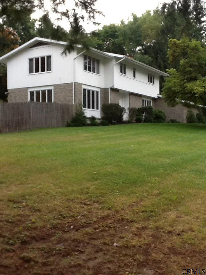 2 Fox Hollow Road Brunswick, NY 12180 - Photo 2 of 25 Photo 2