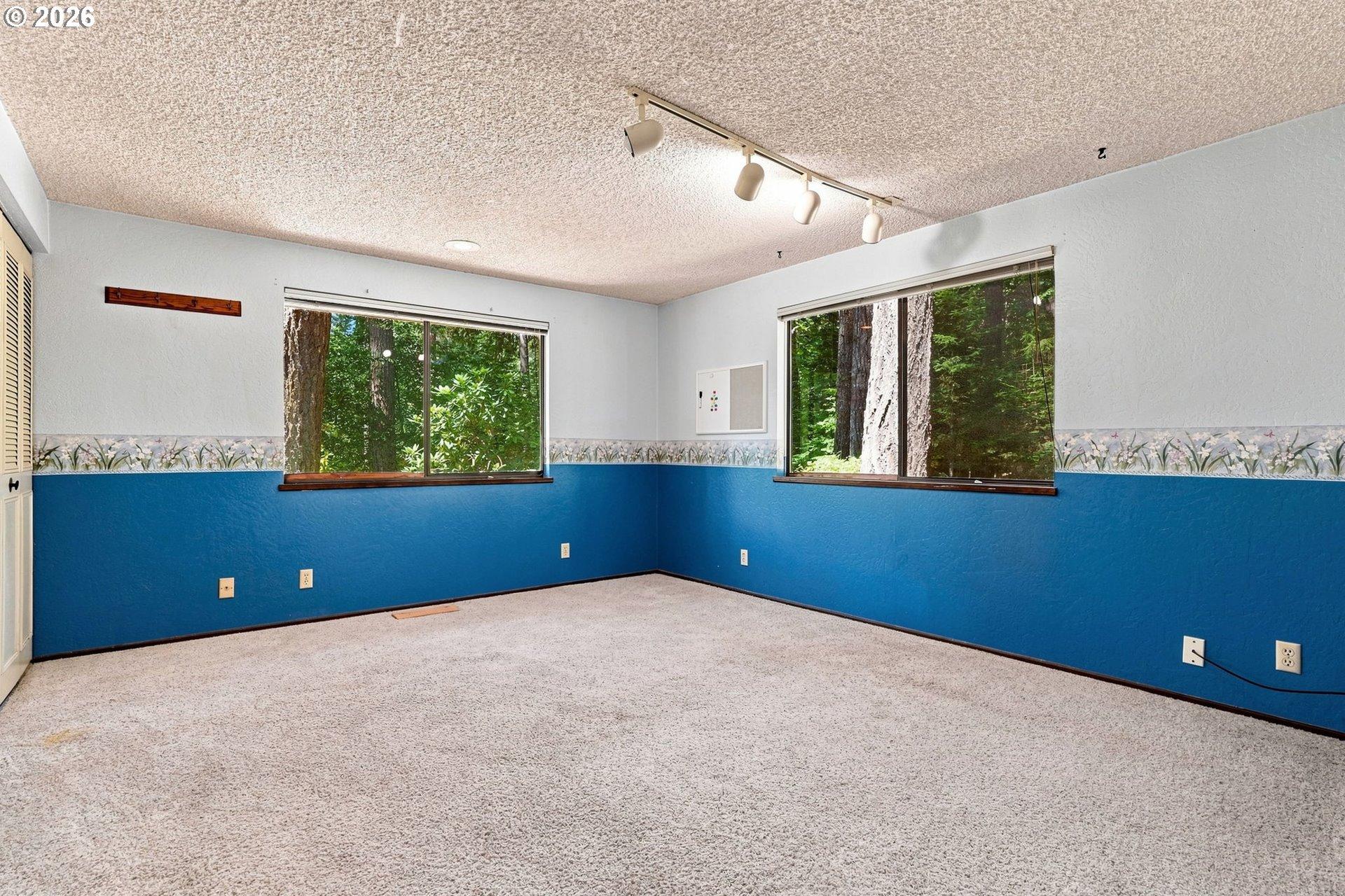 90305 Baker Road Elmira, OR 97437 - Photo 21 of 48 Gallery Image 21