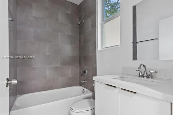 $2,700 | 1935 Northwest 71st Street, Unit B, Miami, FL 33147