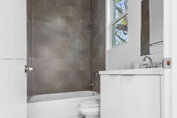 $2,700 | 1935 Northwest 71st Street, Unit B, Miami, FL 33147