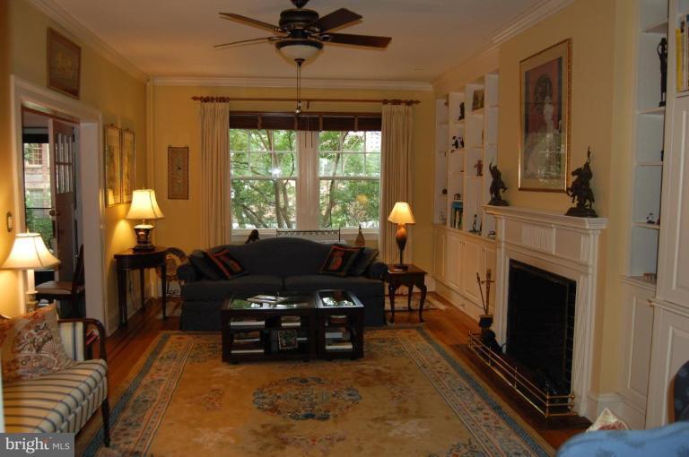 3921 Canterbury Road Baltimore, MD 21218 - Photo 13 of 27 Living Room #3
