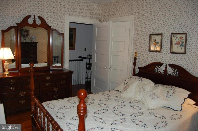 3921 Canterbury Road Baltimore, MD 21218 - Photo 18 of 27 Bedroom #2