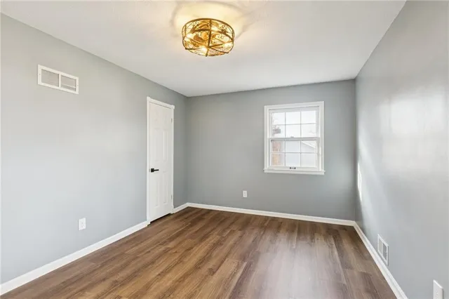 $270,000 | 506 South Adams Street, Raymore, MO 64083