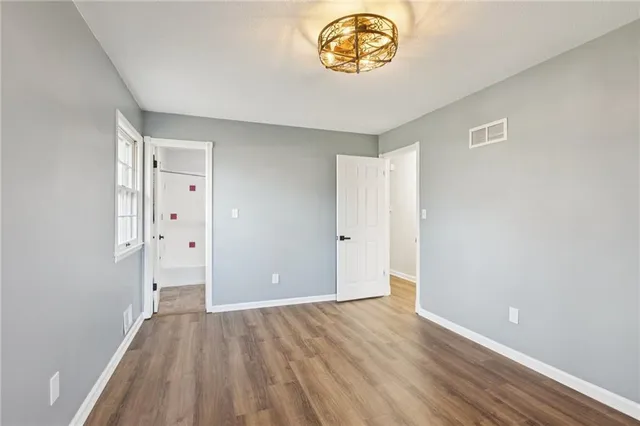 $270,000 | 506 South Adams Street, Raymore, MO 64083