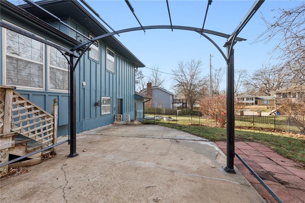 506 South Adams Street Raymore, MO 64083 - Photo 28 of 37