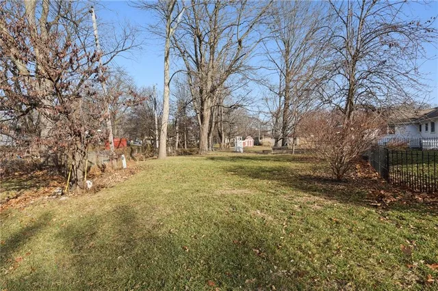 $270,000 | 506 South Adams Street, Raymore, MO 64083