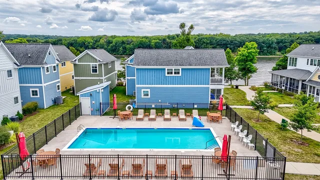 $2,995 | 208 Leeward Way, Ottawa, IL 61350