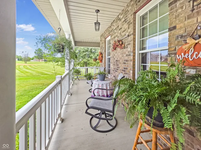 $450,000 | 13684 West Auburn Ridge Court, Linton, IN 47441