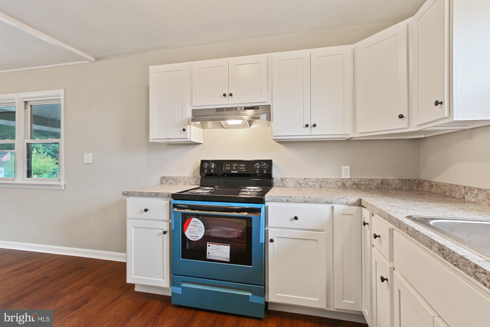 8975 Tomstown Road Waynesboro, PA 17268 - Photo 11 of 26 Gallery Image 11