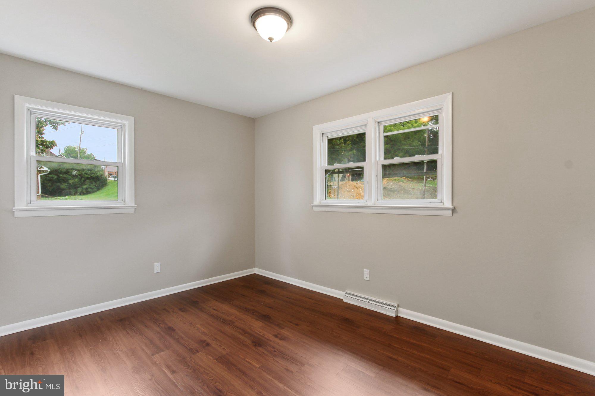 8975 Tomstown Road Waynesboro, PA 17268 - Photo 12 of 26 Gallery Image 12