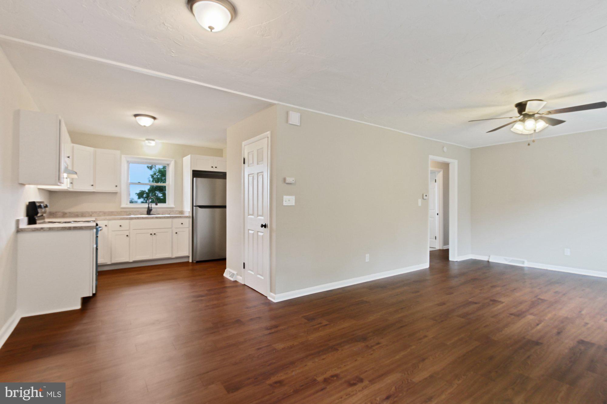 8975 Tomstown Road Waynesboro, PA 17268 - Photo 5 of 26 Gallery Image 5