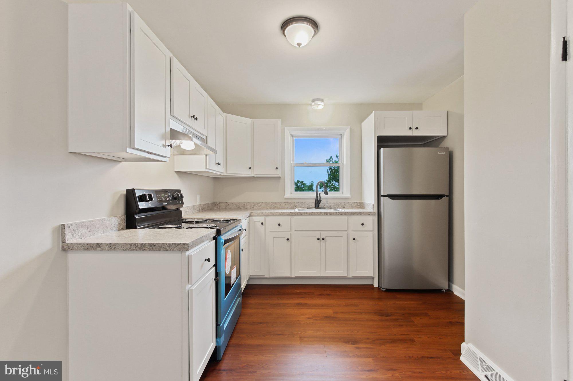 8975 Tomstown Road Waynesboro, PA 17268 - Photo 6 of 26 Gallery Image 6