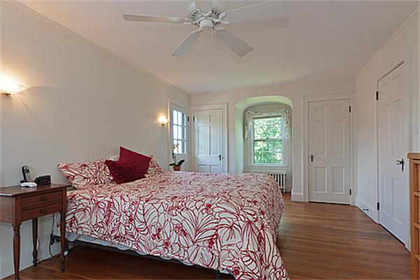 87 Cutter Hill Road Arlington, MA 02474 - Photo 16 of 30