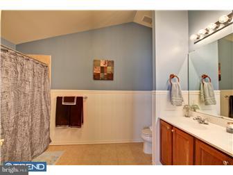 115 Stoneham Way Mickleton, NJ 08056 - Photo 10 of 24 Bathroom