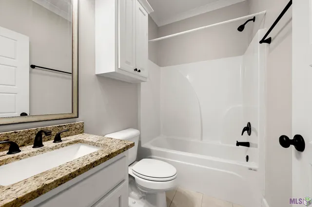 $385,000 | 16512 Villa Brielle Avenue, Baton Rouge, LA 70817