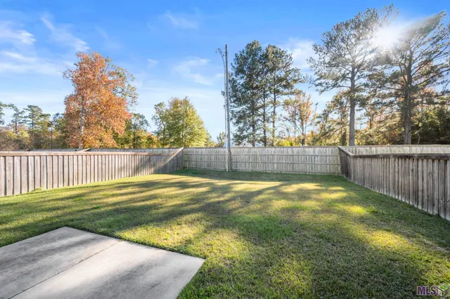 $385,000 | 16512 Villa Brielle Avenue, Baton Rouge, LA 70817