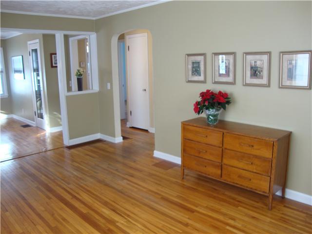 348 Wetmore Road Columbus, OH 43214 - Photo 13 of 17 Gallery Image 13