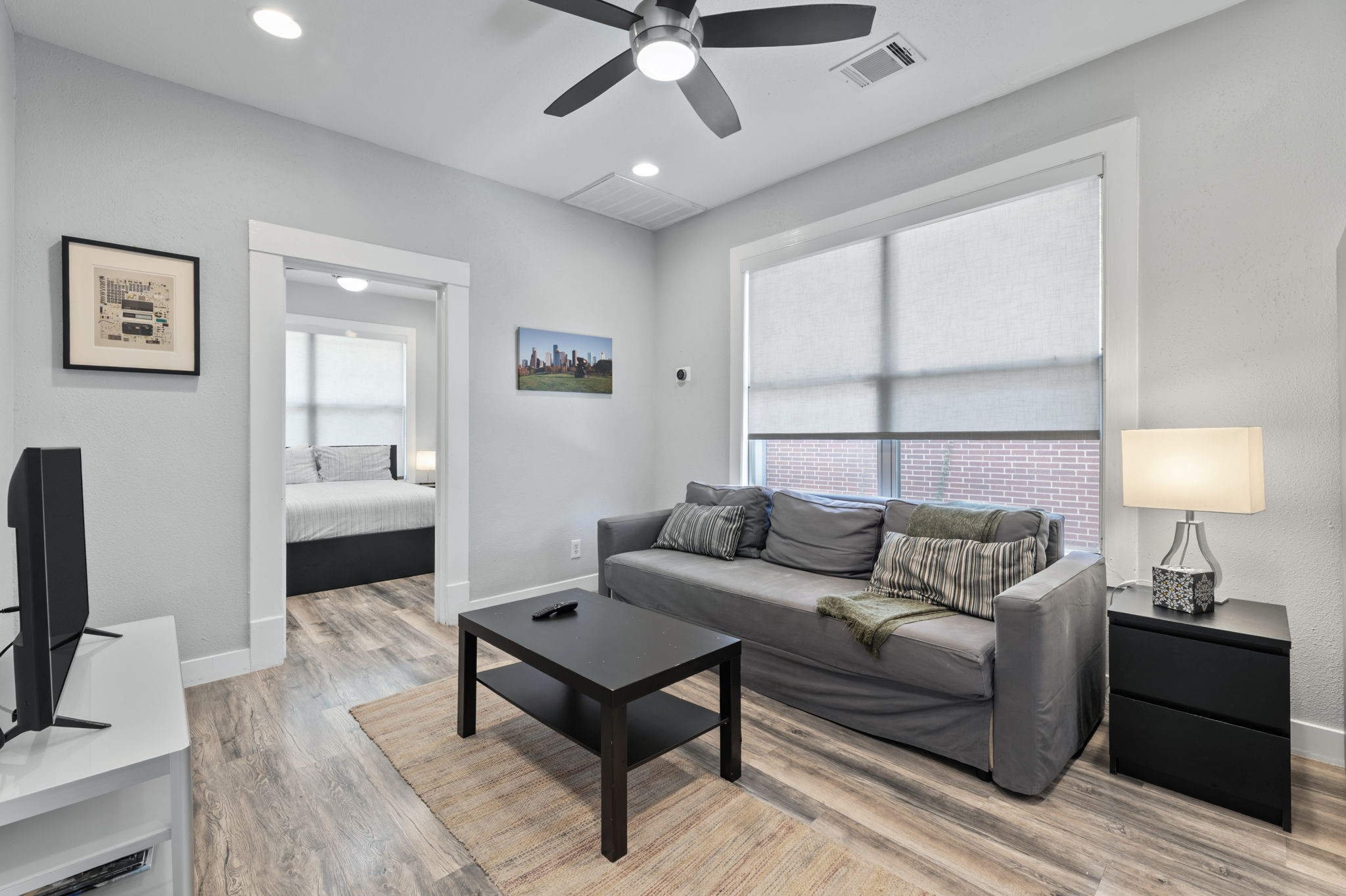412 Drew Street, Unit 2 Houston, TX 77006 - Photo 2 of 26