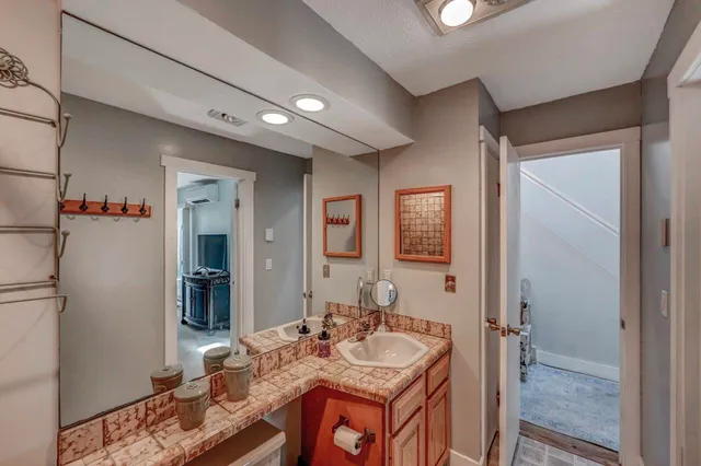 $219,900 | 116 Snow Ridge Cir Lake, Lake Harmony, PA 18624