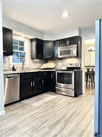 $375,000 | 2 Tara Lane, Faucett, MO 64448