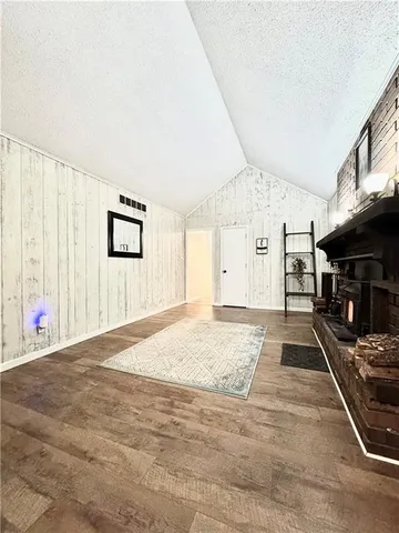 $375,000 | 2 Tara Lane, Faucett, MO 64448