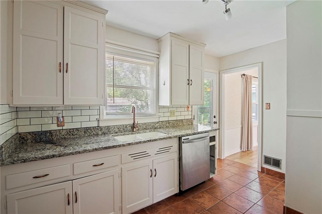 5600 Roe Boulevard Roeland Park, KS 66205 - Photo 18 of 42