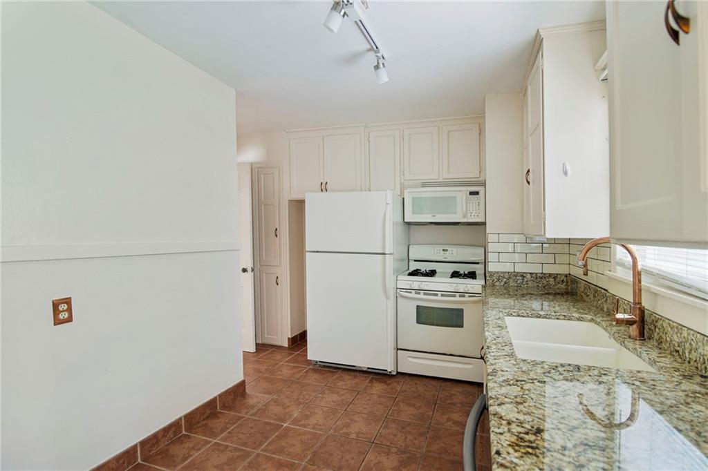 5600 Roe Boulevard Roeland Park, KS 66205 - Photo 19 of 42