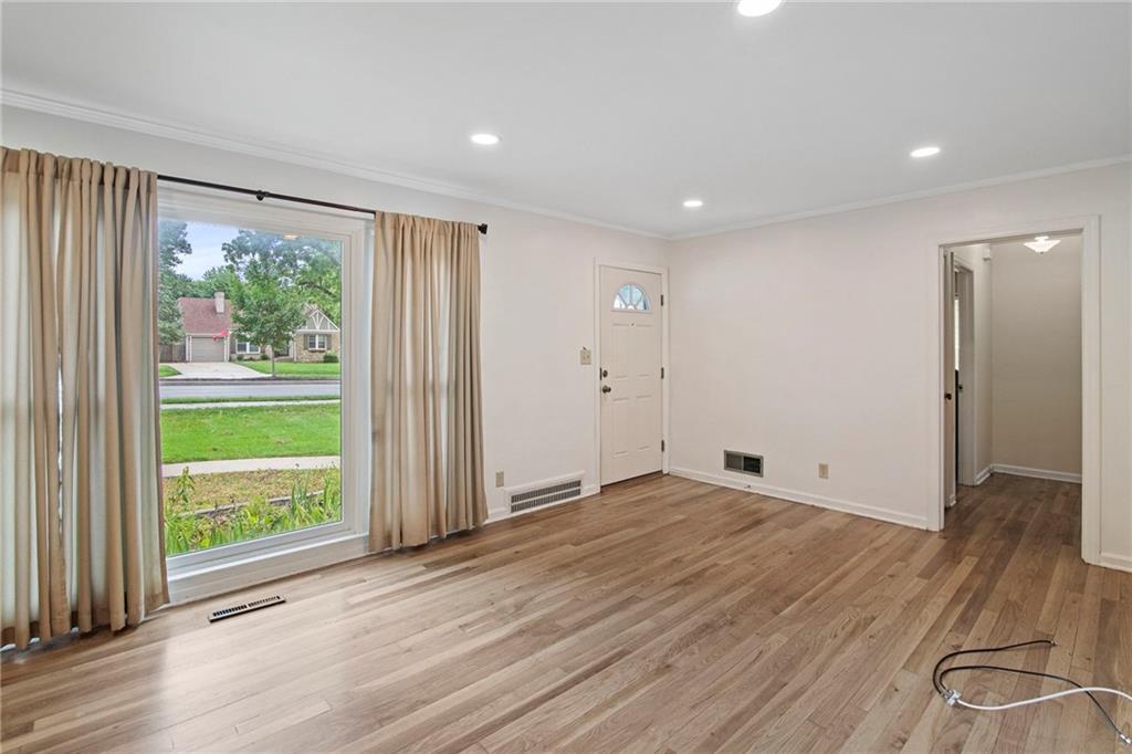 5600 Roe Boulevard Roeland Park, KS 66205 - Photo 5 of 42