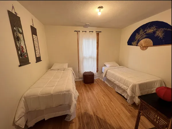 $2,200 | 1211 5th Street Northeast, Unit 2, Minneapolis, MN 55413