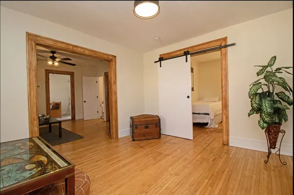 $2,200 | 1211 5th Street Northeast, Unit 2, Minneapolis, MN 55413