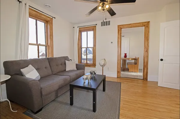 $2,200 | 1211 5th Street Northeast, Unit 2, Minneapolis, MN 55413