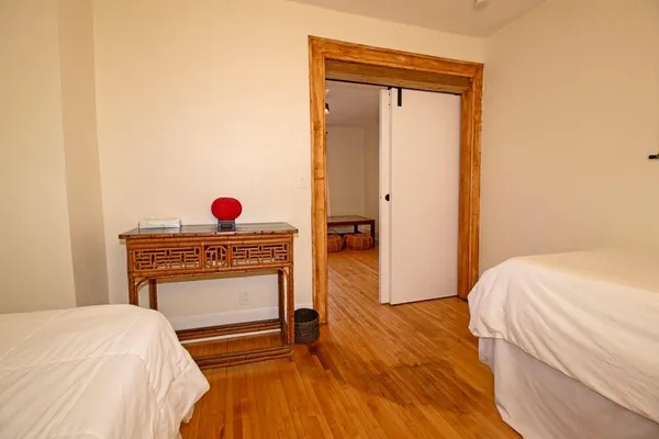 $2,200 | 1211 5th Street Northeast, Unit 2, Minneapolis, MN 55413