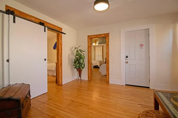 $2,200 | 1211 5th Street Northeast, Unit 2, Minneapolis, MN 55413