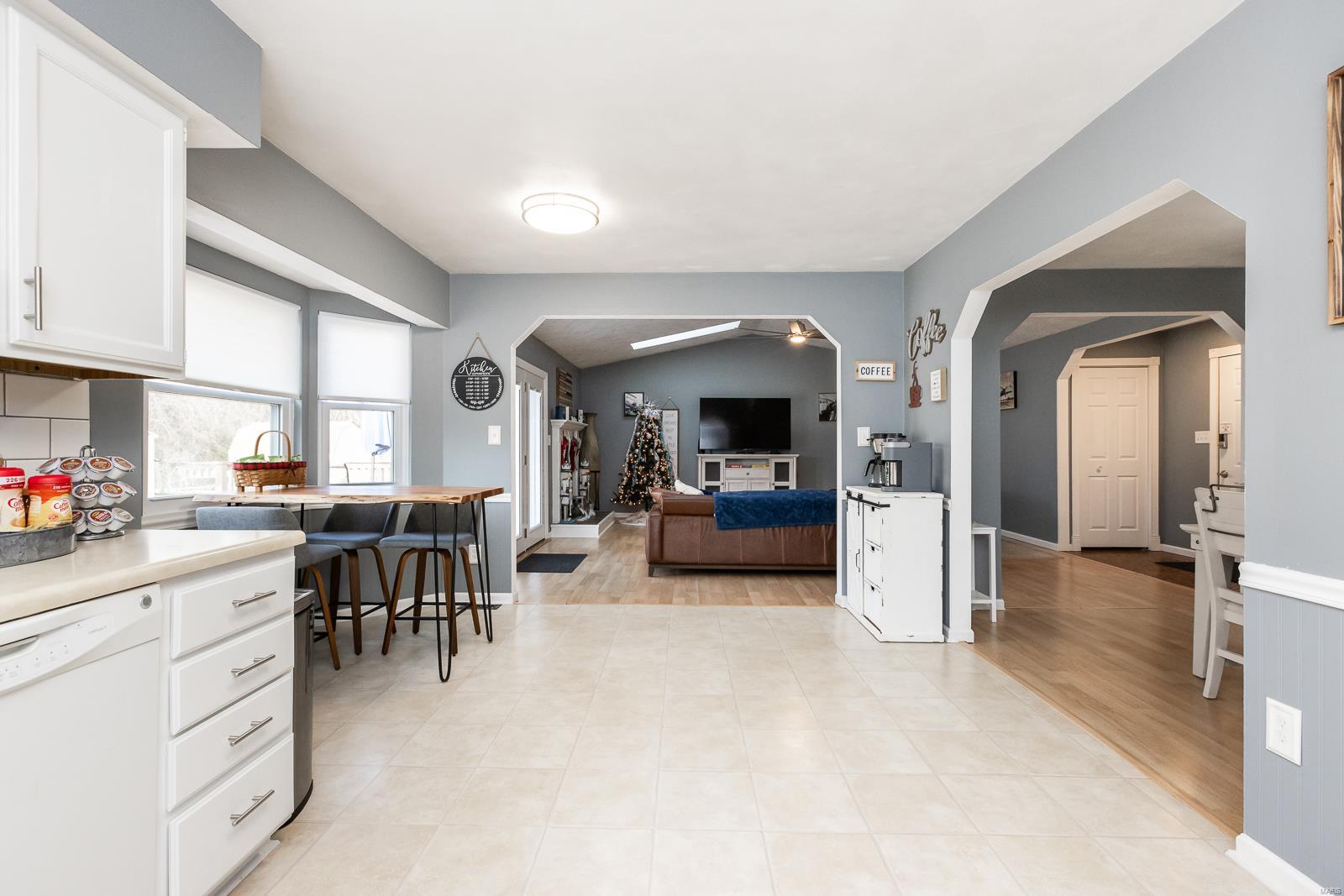 57 Innsbruck Lane Shiloh, IL 62221 - Photo 12 of 30 Gallery Image 12