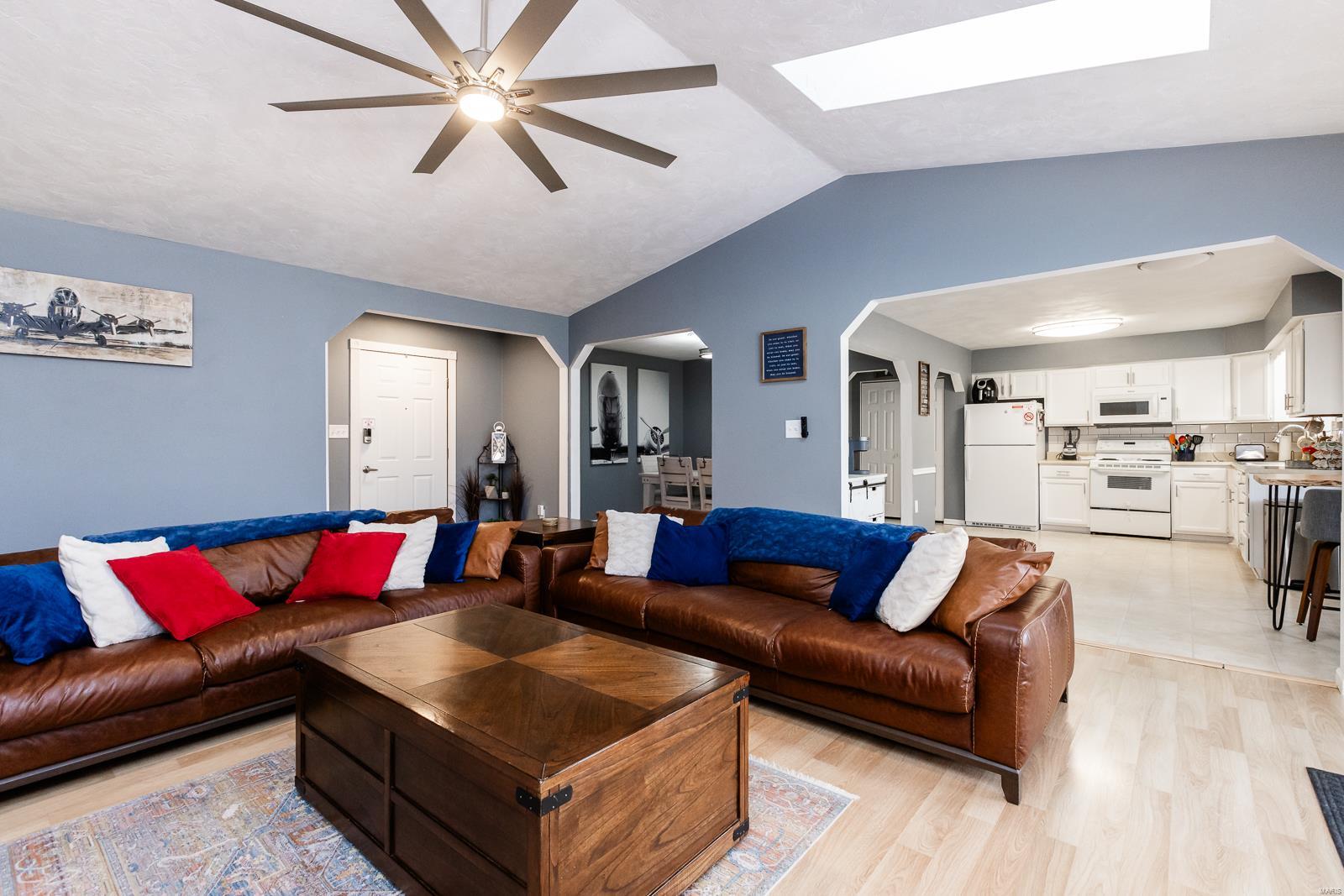 57 Innsbruck Lane Shiloh, IL 62221 - Photo 4 of 30 Gallery Image 4