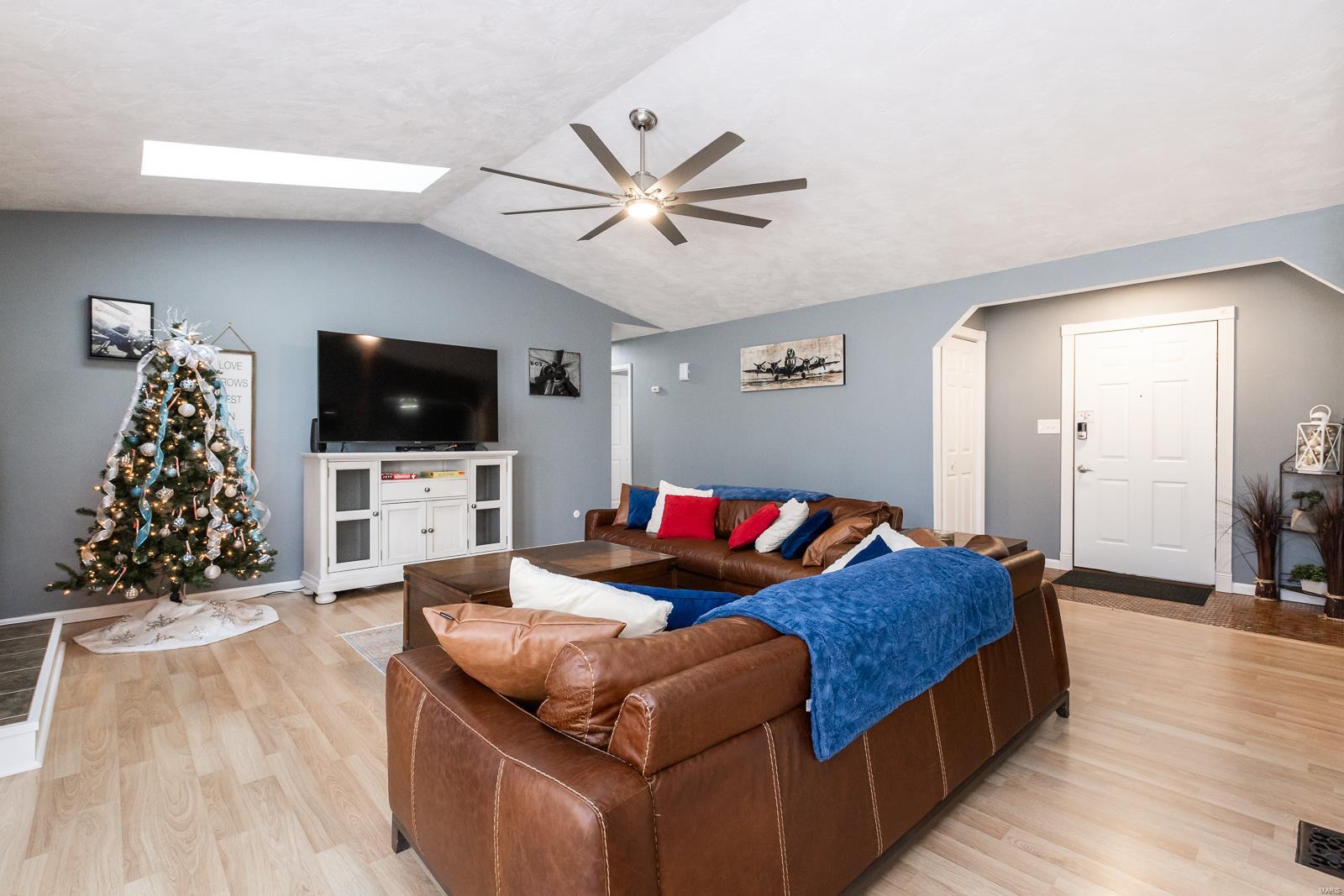 57 Innsbruck Lane Shiloh, IL 62221 - Photo 5 of 30 Gallery Image 5