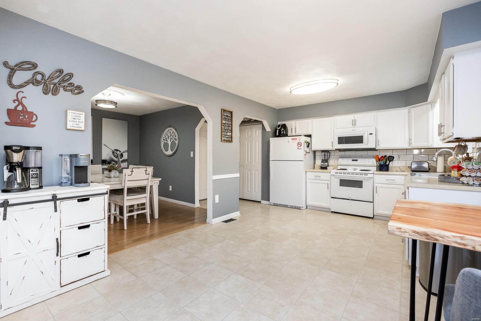 57 Innsbruck Lane Shiloh, IL 62221 - Photo 10 of 30 Gallery Image 10