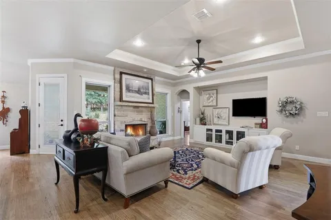 $510,000 | 627 Sugartree Drive, Lipan, TX 76462