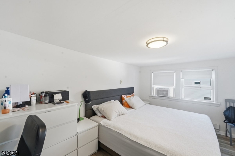 60 Westervelt Place Lodi, NJ 07644 - Photo 16 of 48