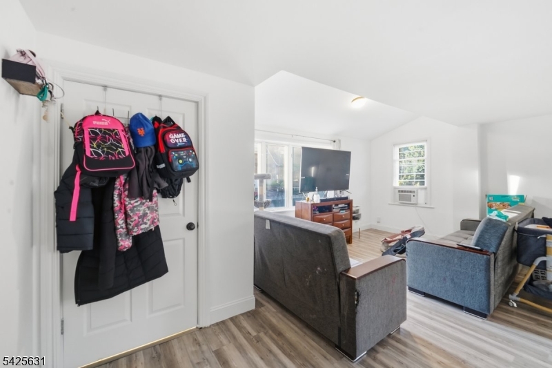 60 Westervelt Place Lodi, NJ 07644 - Photo 29 of 48