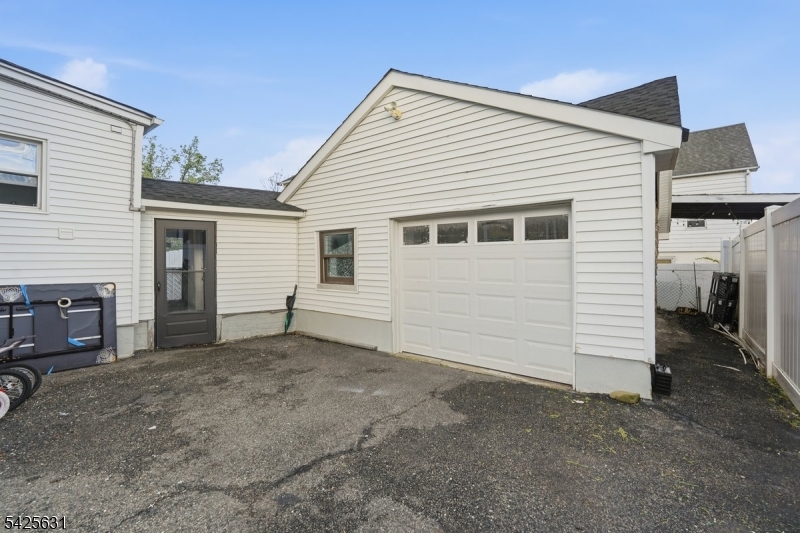 60 Westervelt Place Lodi, NJ 07644 - Photo 38 of 48