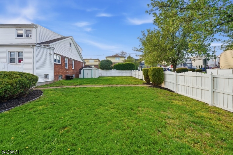 60 Westervelt Place Lodi, NJ 07644 - Photo 41 of 48