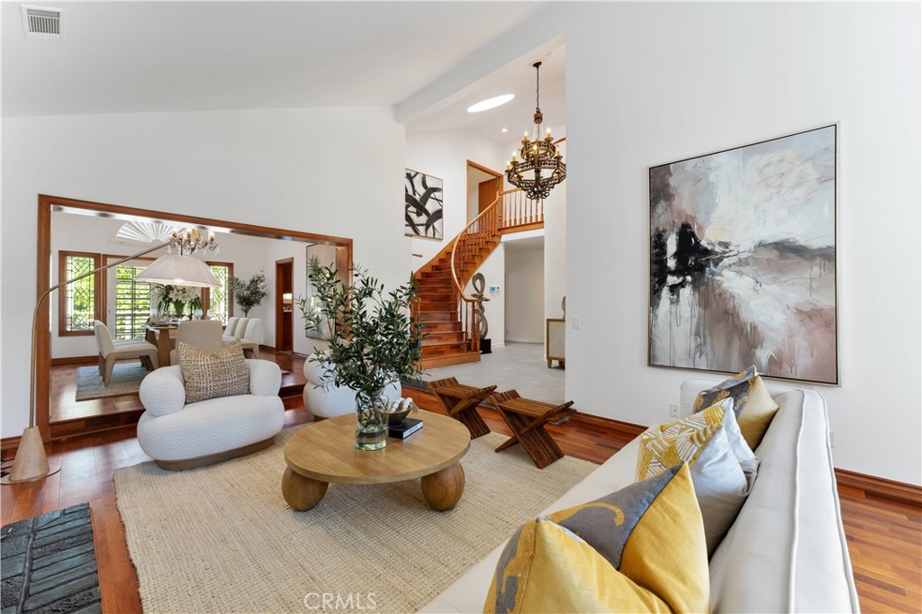 1011 Rodeo Road Arcadia, CA 91006 - Photo 8 of 44
