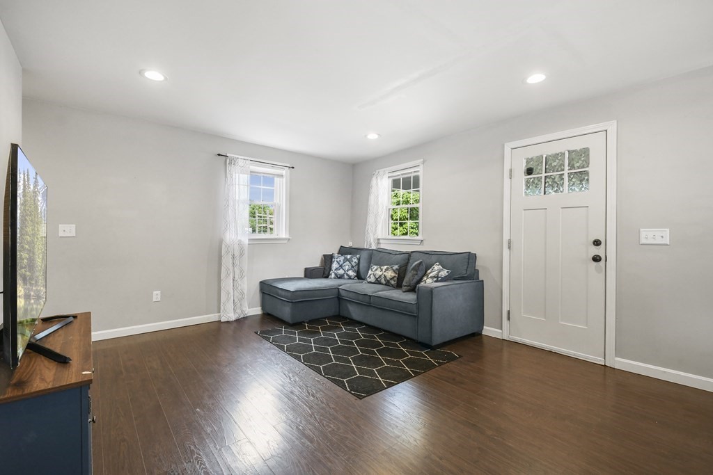 2 Red Bridge Road Thompson, CT 06255 - Photo 5 of 32 Gallery Image 5
