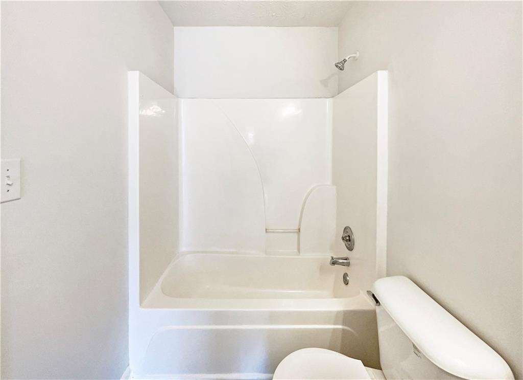 728 Guide Post Lane Stone Mountain, GA 30088 - Photo 12 of 24