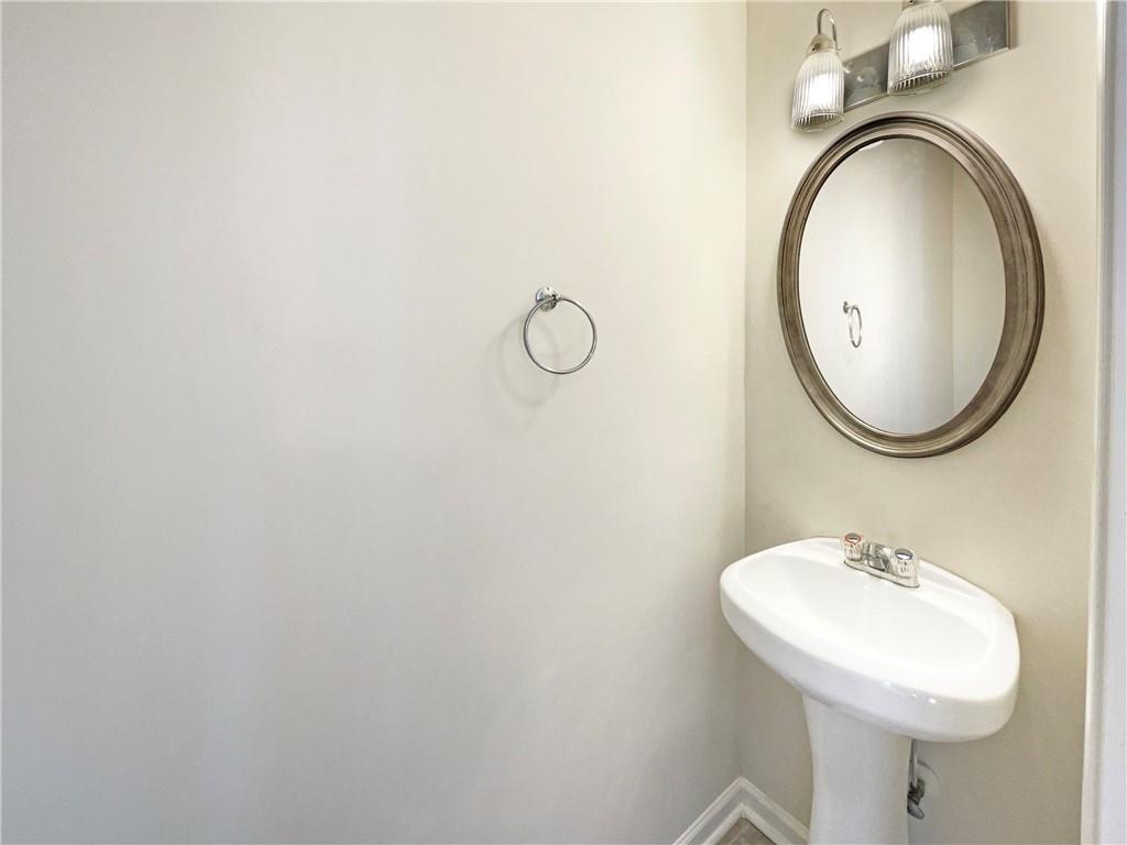 728 Guide Post Lane Stone Mountain, GA 30088 - Photo 15 of 24