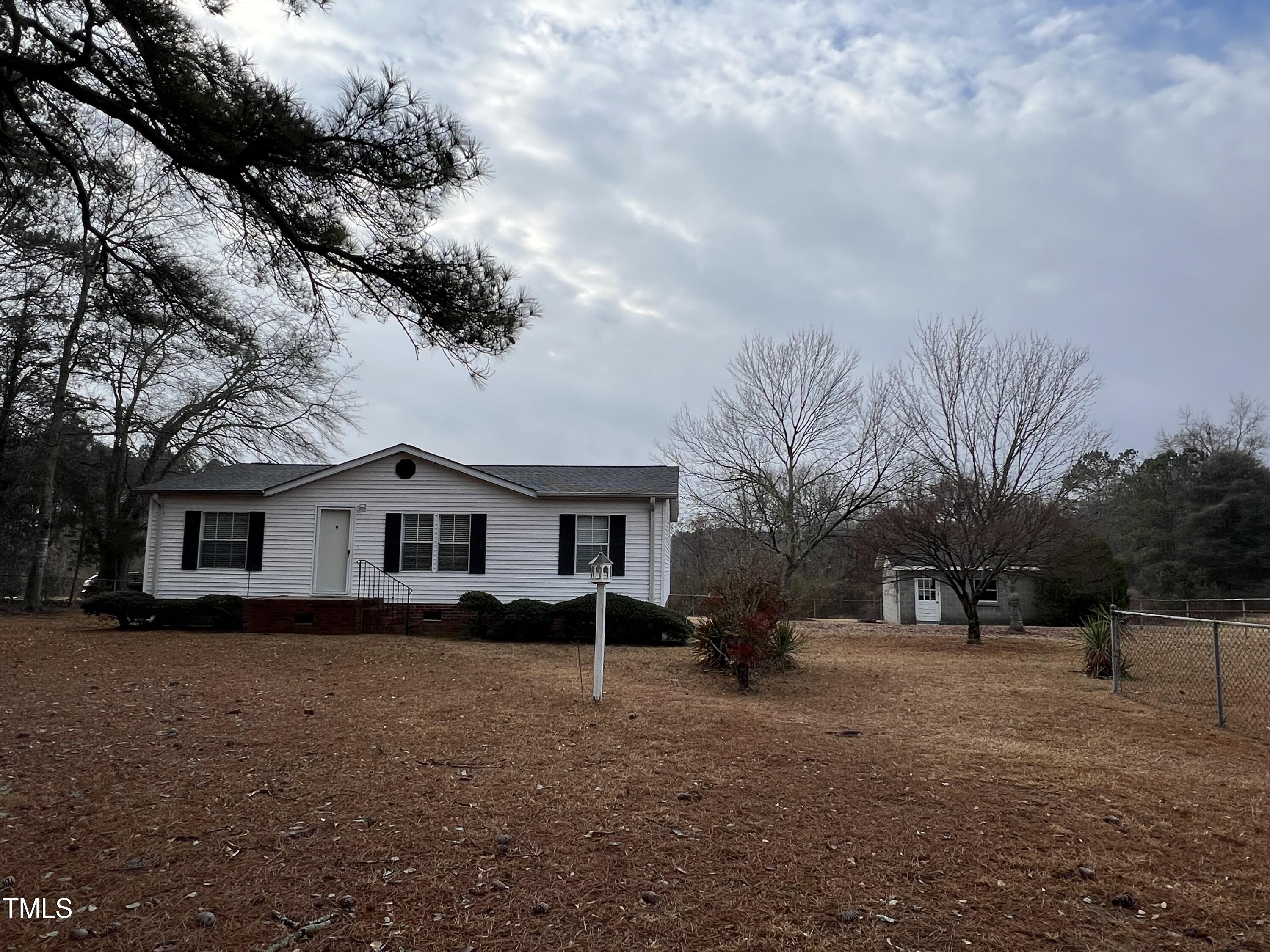 3211 Kipling Road Fuquay-Varina, NC 27526 - Photo 2 of 15 IMG_9822
