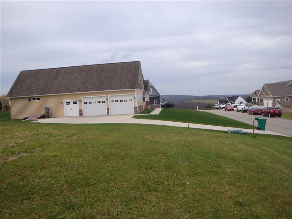 765 Victoria Way Derry, PA 15627 - Photo 3 of 5